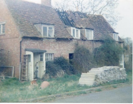 Brickhill Close<br>Ziggys Cottage 5