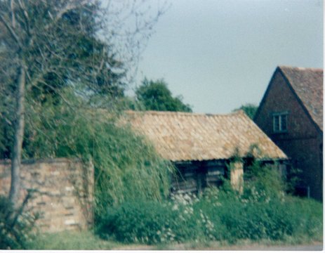 Brickhill Close<br>Ziggys Cottage 8