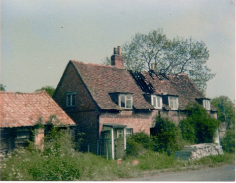 Brickhill Close<br>Ziggys Cottage 9