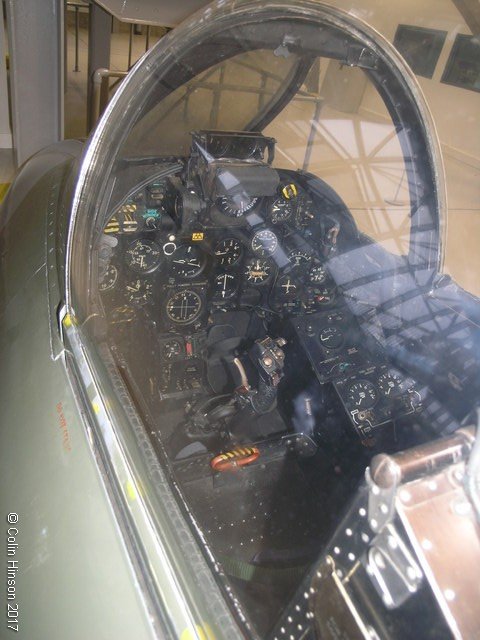 Hawker<br>Hunter cockpit