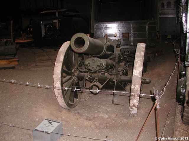 britishsixinchheavyhowitzer.jpg