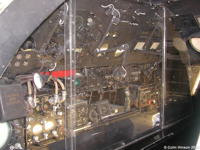 Avro<br>Vulcan Nav Electronics