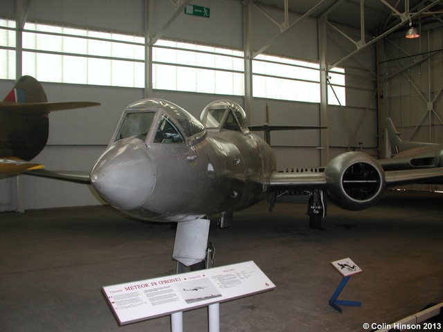 Gloster<br>Meteor F8(prone)