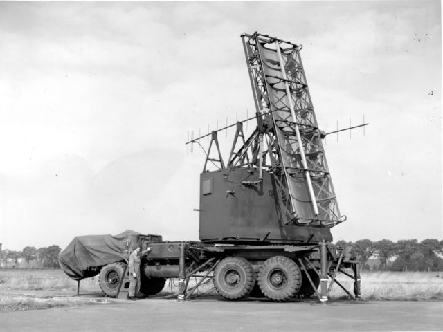 Type 13<br>Mobile with IFF