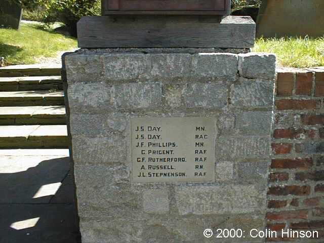 The 1939-1945 Memorial plaques on each side of the Church gate.