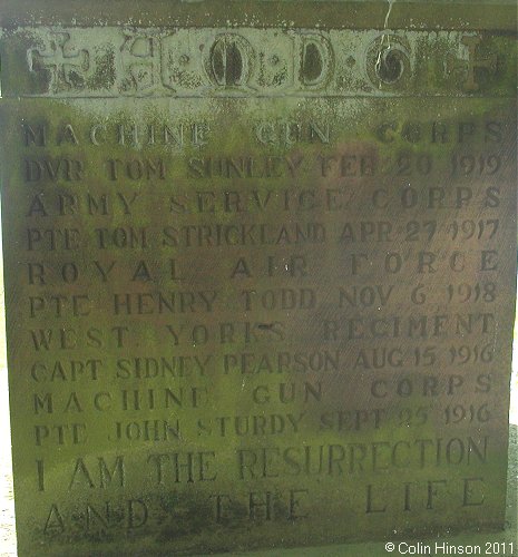 The 1914-1918 and 1939-45 War Memorial in the churchyard at Helmsley.