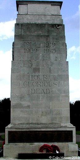 The 1914-1918 and 1939-45 War Memorial at Goole.