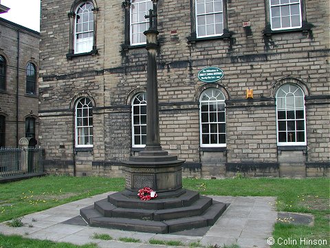Photograph of the War Memorial in front of the United Reformed Church, Heckmondwike.