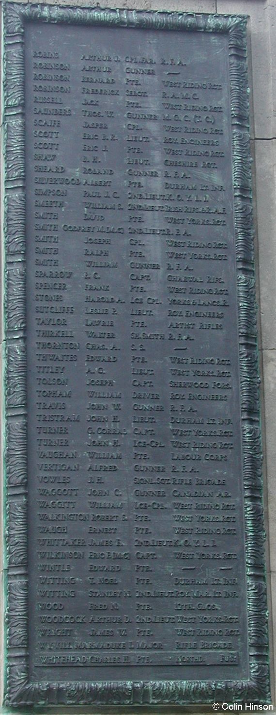 The World War I Memorial at Ilkley.