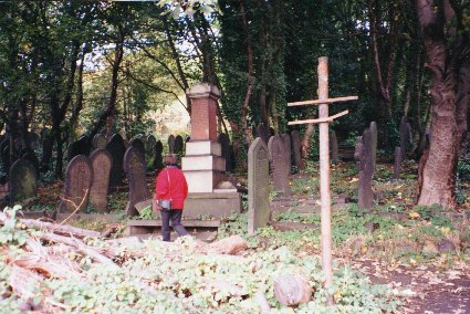 Wardsend Cemetery, View 3.